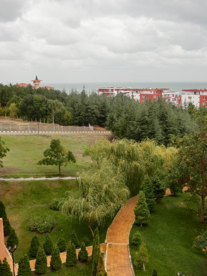 Sea View Crown Apartment On Complex With Pools And Beach, Sveti Vlas Esterno foto