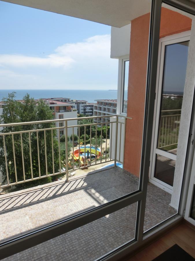 Sea View Crown Apartment On Complex With Pools And Beach, Sveti Vlas Esterno foto