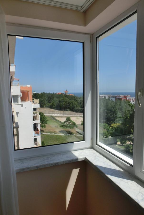 Sea View Crown Apartment On Complex With Pools And Beach, Sveti Vlas Esterno foto